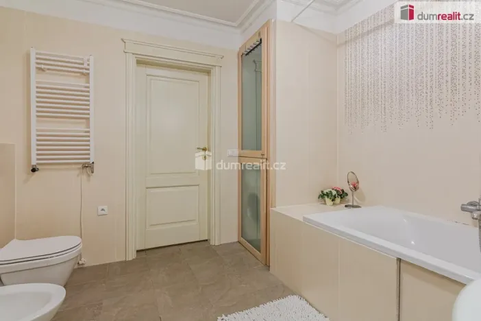 Prodej bytu 3+kk, Karlovy Vary, Moskevská, 75 m2