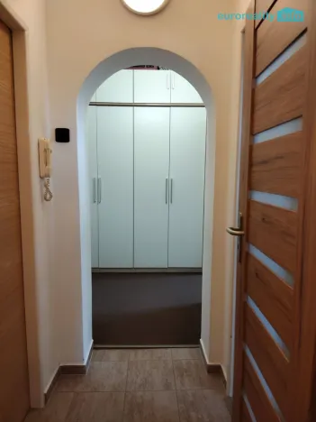 Prodej bytu 3+1, Dalovice, Borská, 73 m2