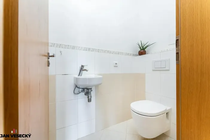 Prodej bytu 3+kk, Praha - Třeboradice, Špeciánova, 74 m2
