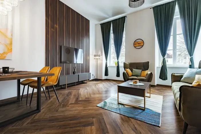 Prodej bytu 2+kk, Horní Planá, Náměstí, 47 m2