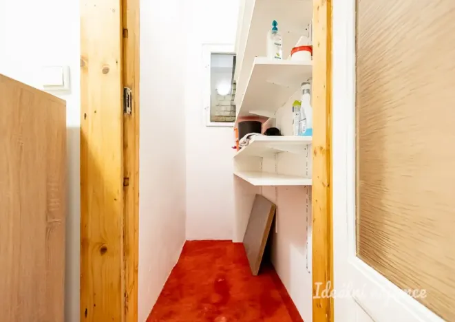 Pronájem bytu 1+kk, Praha - Žižkov, Viklefova, 38 m2