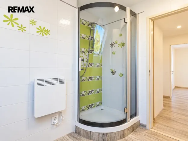 Prodej bytu 3+kk, Karlovy Vary - Stará Role, Vančurova, 83 m2