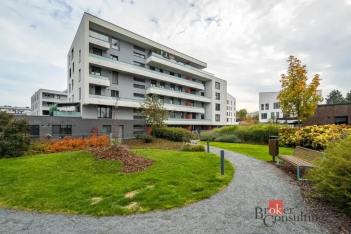 Pronájem bytu 2+kk, Praha - Hlubočepy, Novotného, 52 m2