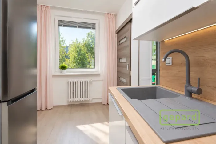 Prodej bytu 3+1, Praha - Chodov, Bachova, 72 m2