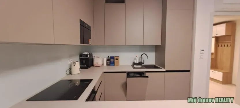Pronájem bytu 2+kk, Praha - Žižkov, Šrámkové, 71 m2