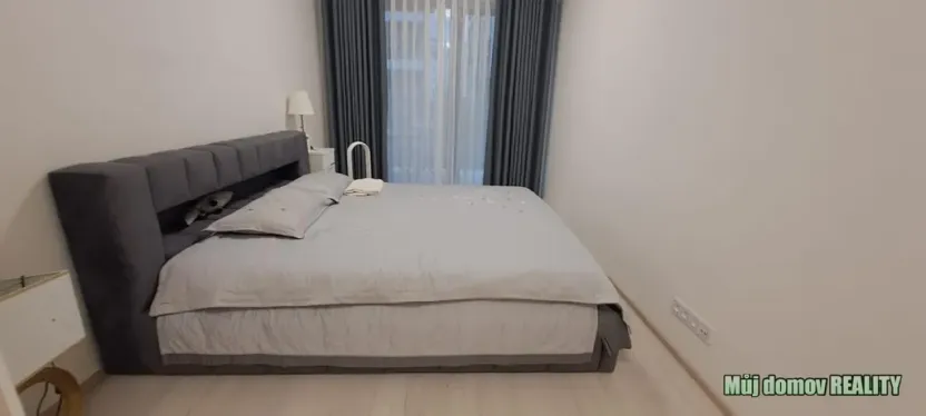 Pronájem bytu 2+kk, Praha - Žižkov, Šrámkové, 71 m2