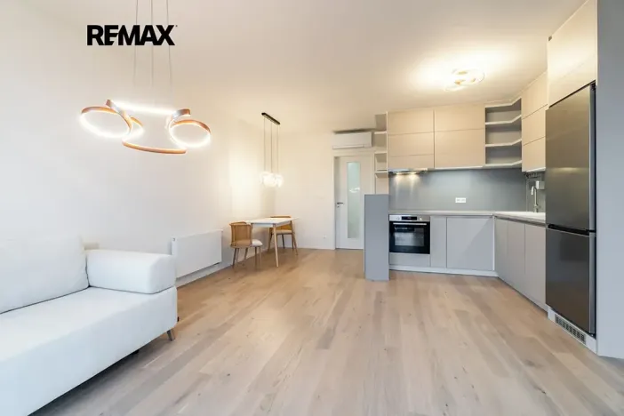 Pronájem bytu 2+kk, Praha - Břevnov, Radimova, 65 m2