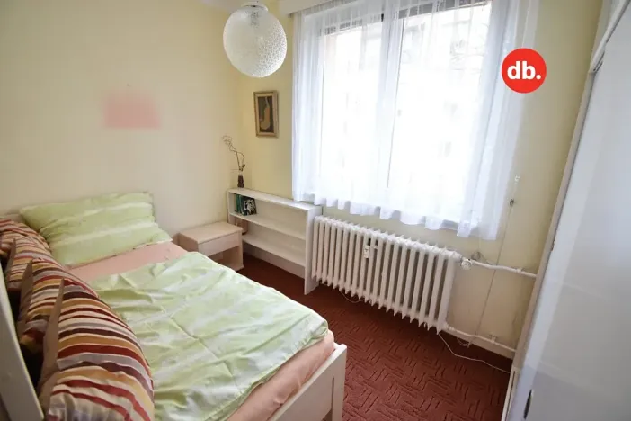 Prodej bytu 3+1, Karlovy Vary, Šumavská, 64 m2