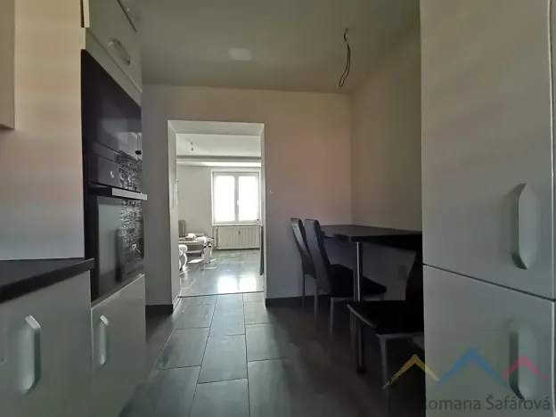 Prodej bytu 3+1, Břidličná, 1. máje, 68 m2