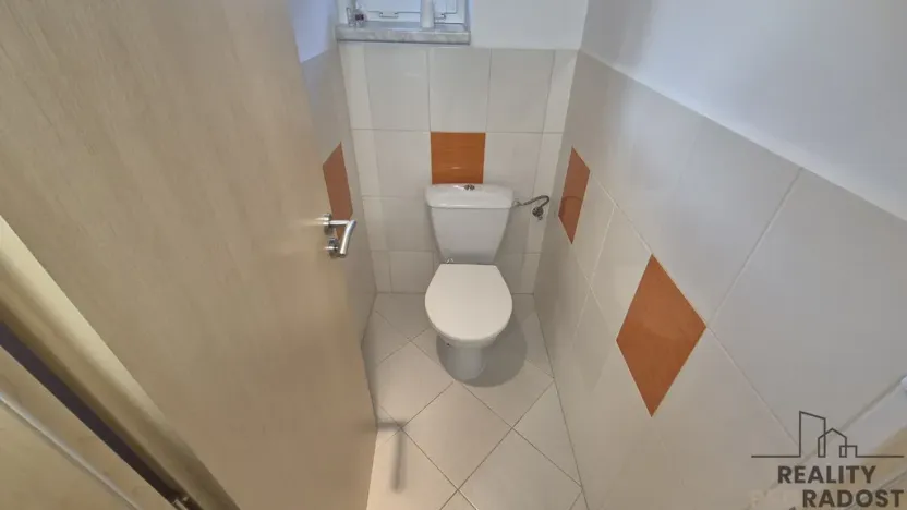 Pronájem komerční nemovitosti, Břeclav - Charvátská Nová Ves, SNP, 26 m2