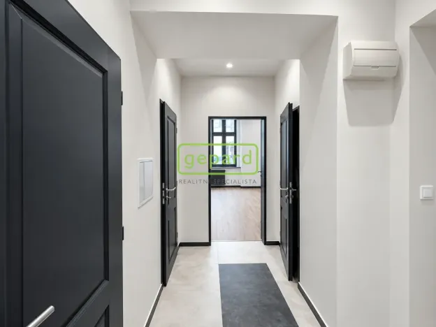 Pronájem bytu 2+kk, Praha - Nusle, Vladimírova, 41 m2