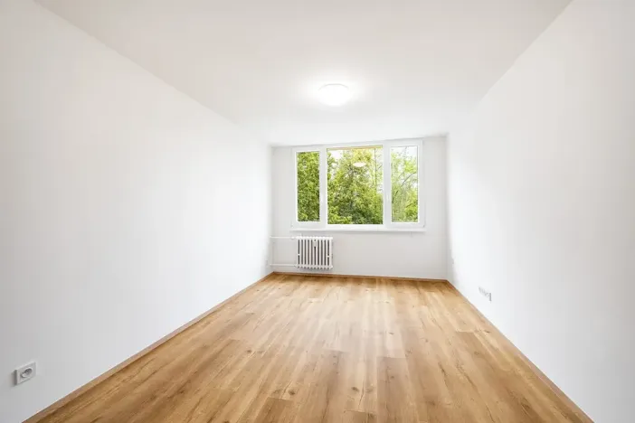 Prodej bytu 2+kk, Praha - Střížkov, Šluknovská, 40 m2