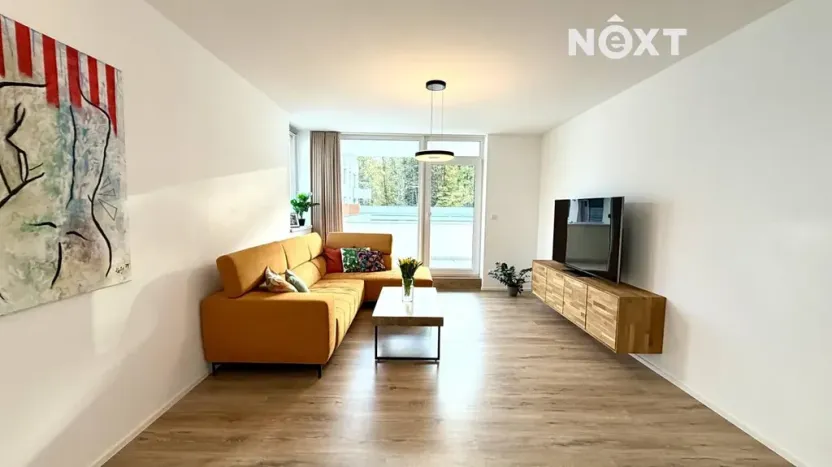 Prodej bytu 3+kk, Hluboká nad Vltavou, U Parku, 74 m2