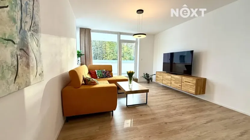 Prodej bytu 3+kk, Hluboká nad Vltavou, U Parku, 74 m2
