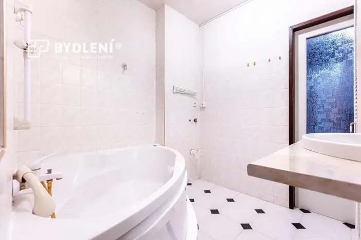 Prodej bytu 3+1, Teplice, Trnovanská, 70 m2