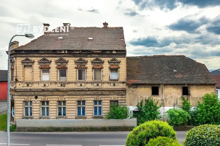 Prodej činžovního domu, Teplice, nám. Osvobození, 330 m2