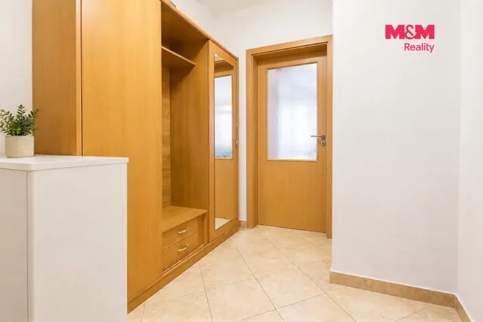 Prodej bytu 1+kk, Praha - Horní Měcholupy, Boloňská, 33 m2