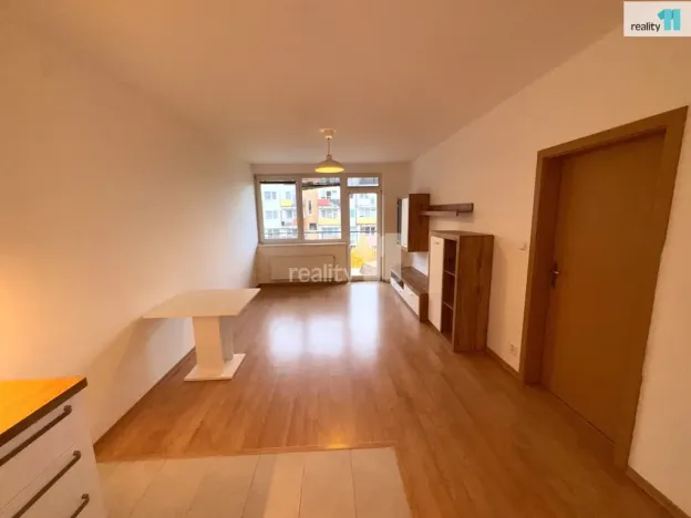 Pronájem bytu 2+kk, Praha - Vysočany, Pod Harfou, 53 m2