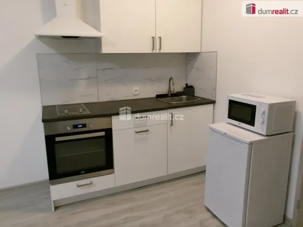 Pronájem bytu 1+kk, Dobrovice, 32 m2