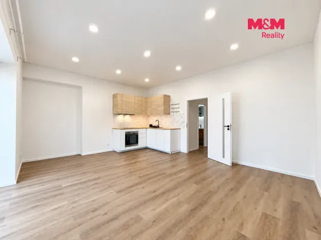 Pronájem bytu 2+kk, Nymburk, Dlouhá třída, 57 m2