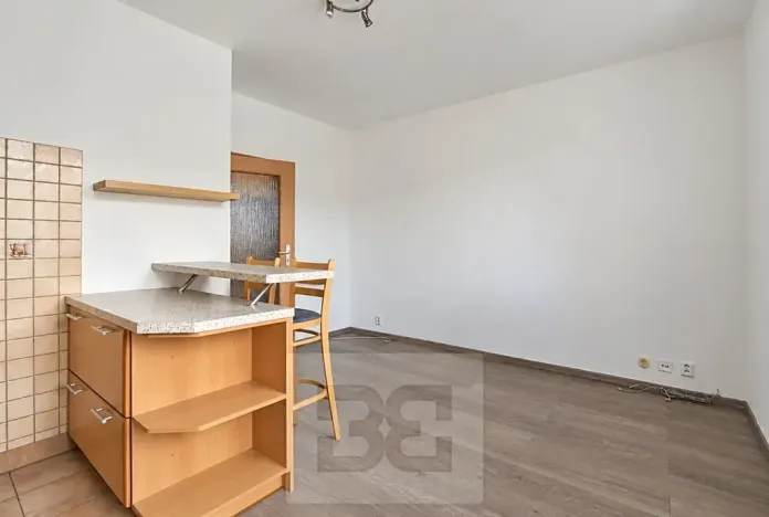 Pronájem bytu 2+kk, Mladá Boleslav, U Kasáren, 40 m2