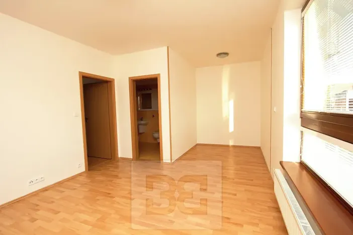 Prodej bytu 2+kk, Praha - Zličín, Lipovská, 67 m2