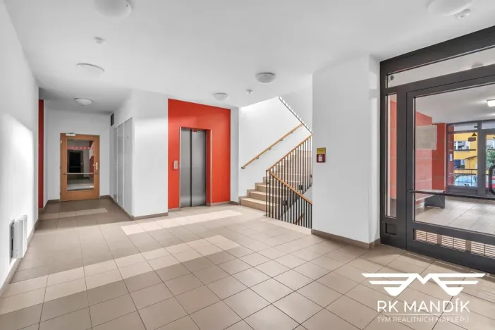 Prodej bytu 2+kk, Praha - Prosek, Kytlická, 53 m2