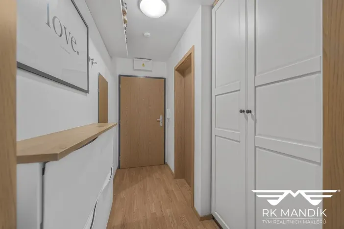 Pronájem bytu 1+kk, Hostivice, Ječná, 30 m2