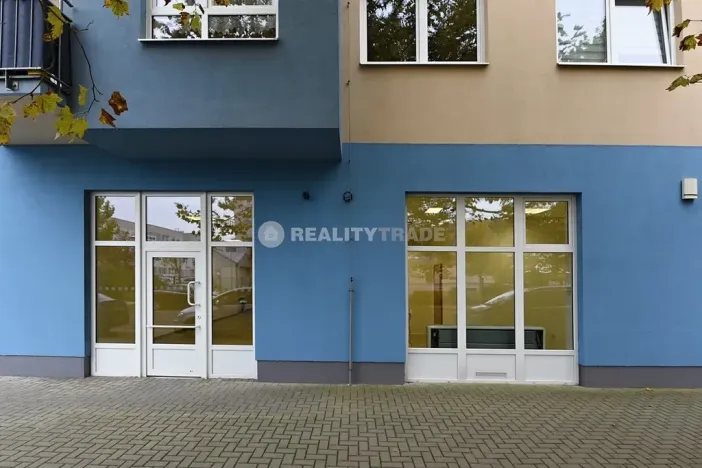 Pronájem obchodního prostoru, Strakonice, Jezerní, 120 m2
