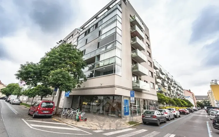 Prodej bytu 3+kk, Praha - Holešovice, 63 m2