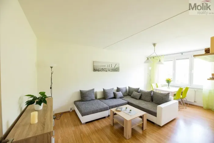 Pronájem bytu 2+1, Klášterec nad Ohří - Miřetice u Klášterce nad Ohří, Dukelská, 60 m2