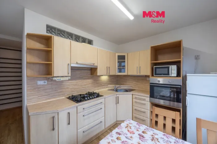 Pronájem bytu 3+1, Holýšov, Pod Makovým vrchem, 63 m2