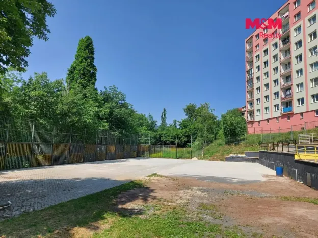 Pronájem komerční nemovitosti, Ústí nad Labem, Žukovova, 74 m2