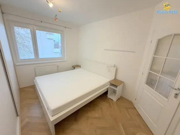 Pronájem bytu 3+kk, Praha - Břevnov, Ve Střešovičkách, 99 m2