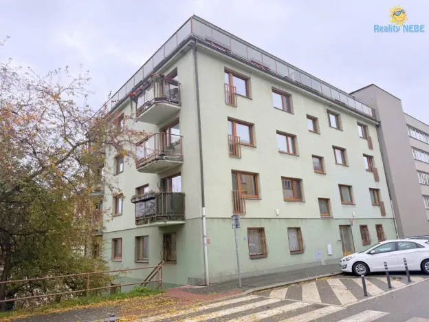 Pronájem bytu 3+kk, Praha - Břevnov, Ve Střešovičkách, 99 m2