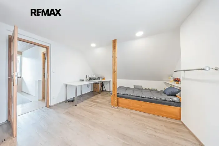 Prodej rodinného domu, Svinařov, Za Křenovkou, 160 m2