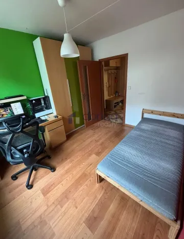 Pronájem bytu 3+kk, Praha, Holečkova, 63 m2