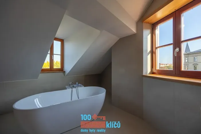 Pronájem bytu 3+1, Praha - Malá Strana, Všehrdova, 180 m2