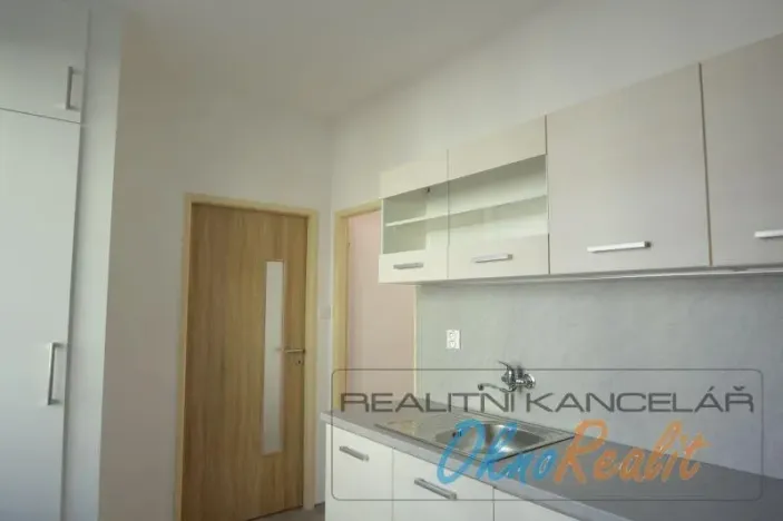 Pronájem bytu 3+1, Přerov - Přerov I-Město, Kabelíkova, 80 m2