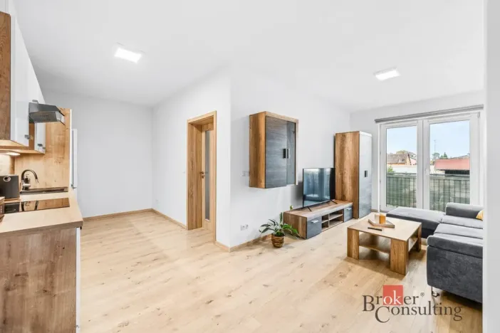 Pronájem bytu 2+kk, Zbůch, Náměstí, 52 m2