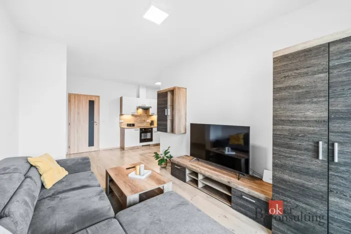 Pronájem bytu 2+kk, Zbůch, Náměstí, 52 m2