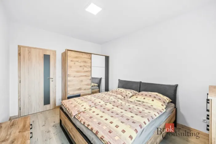 Pronájem bytu 2+kk, Zbůch, Náměstí, 52 m2