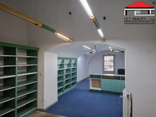 Pronájem obchodního prostoru, Příbor, náměstí Sigmunda Freuda, 60 m2