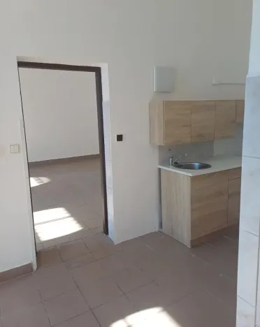 Prodej obchodního prostoru, Brno - Černá Pole, náměstí 28. října, 75 m2