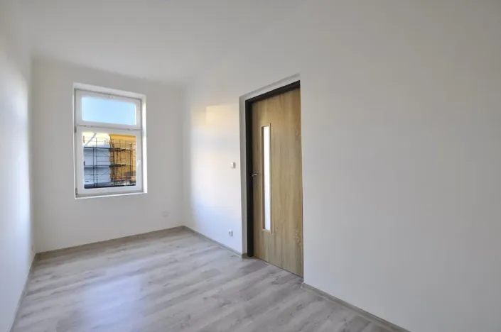 Pronájem bytu 1+kk, Trutnov - Horní Staré Město, Moravská, 30 m2