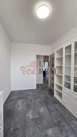 Pronájem bytu 4+1, Praha - Troja, Glowackého, 78 m2