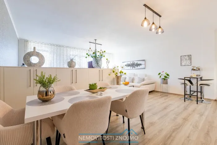 Prodej bytu 2+kk, Znojmo, Kosmákova, 71 m2