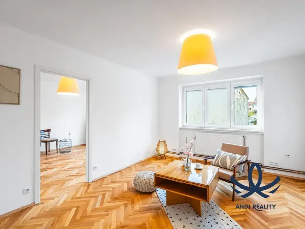 Pronájem bytu 2+1, Mladá Boleslav, Erbenova, 56 m2