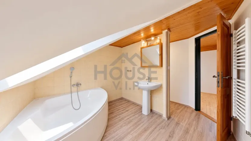 Prodej bytu 2+kk, Kralupy nad Vltavou, třída Legií, 97 m2