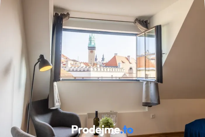 Prodej bytu 1+kk, Znojmo, Mikulášské náměstí, 38 m2